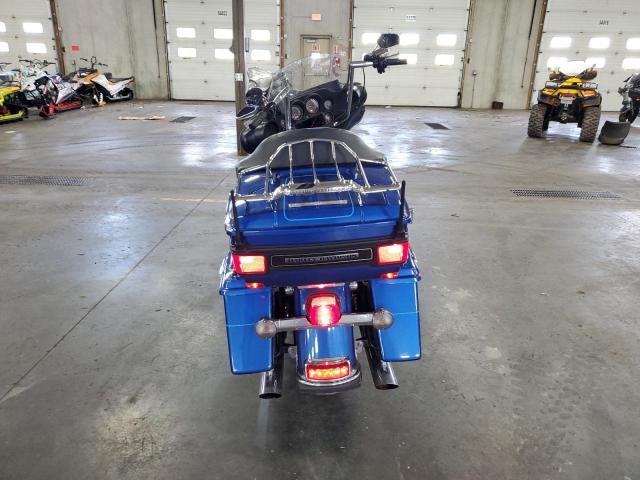 2010 HARLEY-DAVIDSON FLHTCU 1HD1FC418AB665630