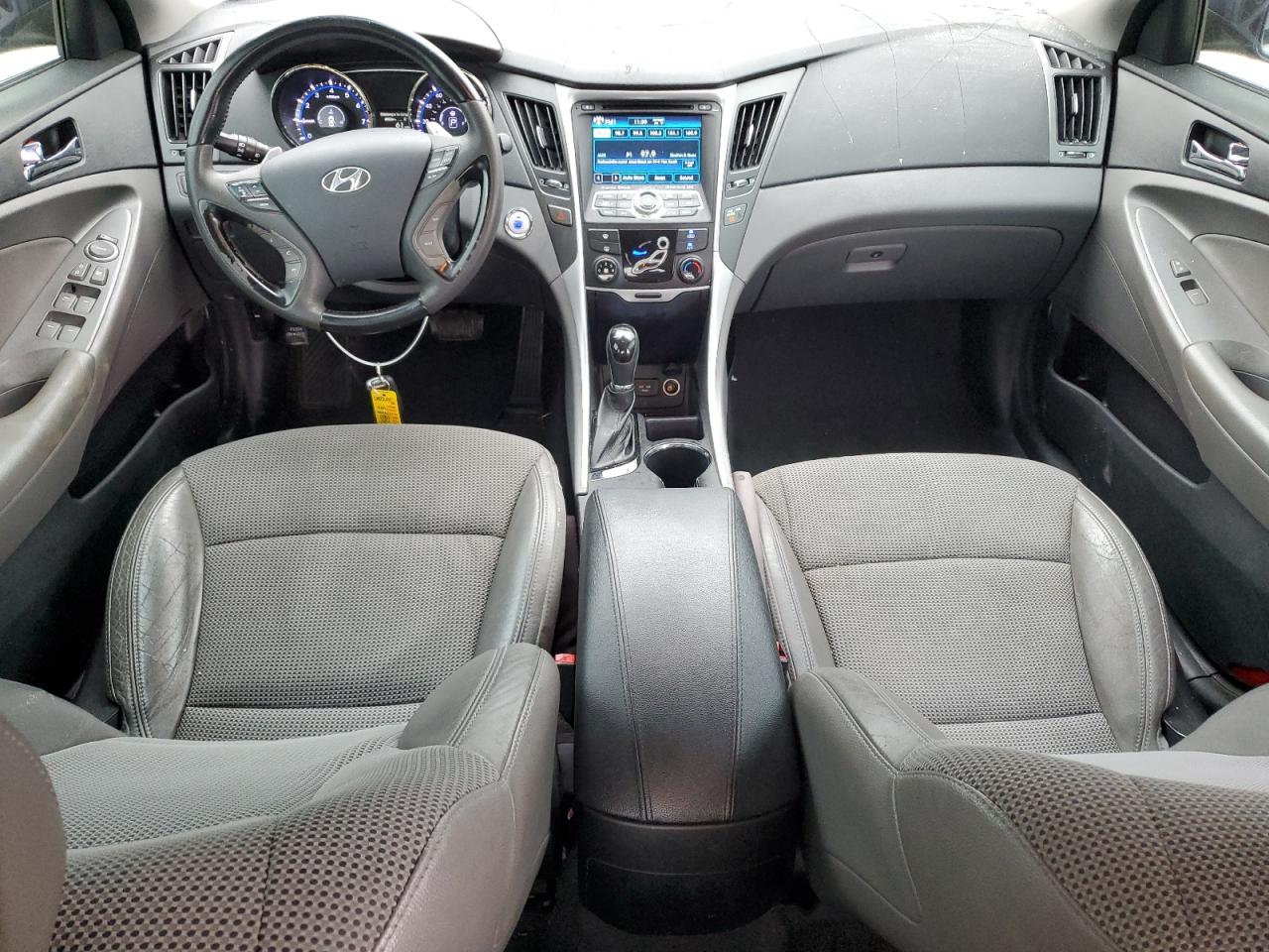 5NPEC4AC3DH585226 2013 Hyundai Sonata Se