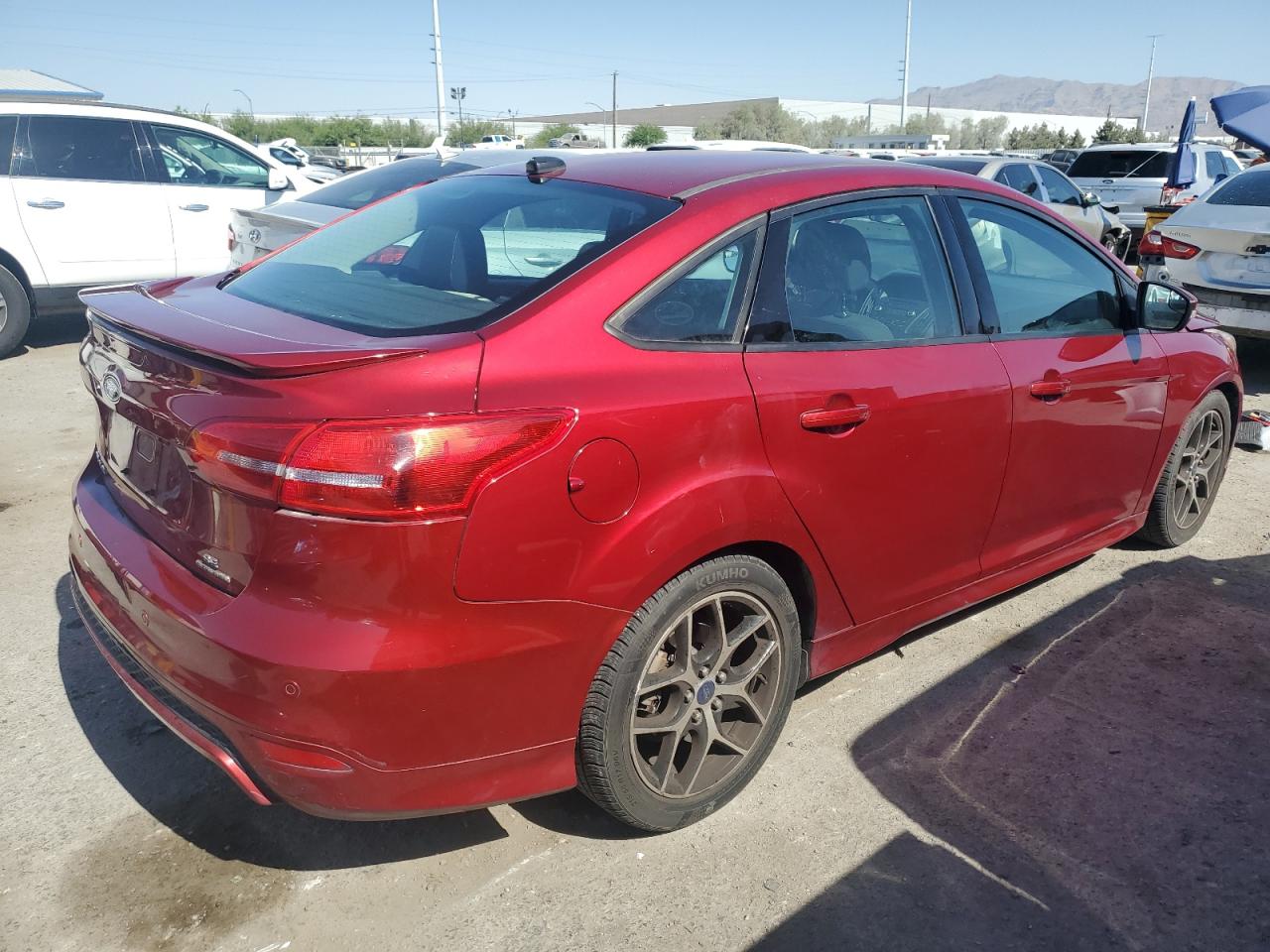 2016 Ford Focus Se vin: 1FADP3F22GL216132