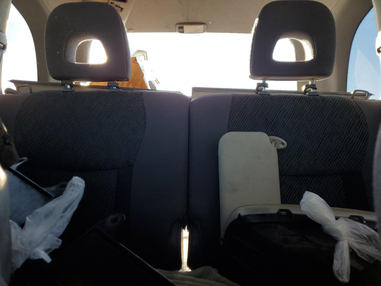 JTEGH20VX10024625 2001 Toyota Rav4