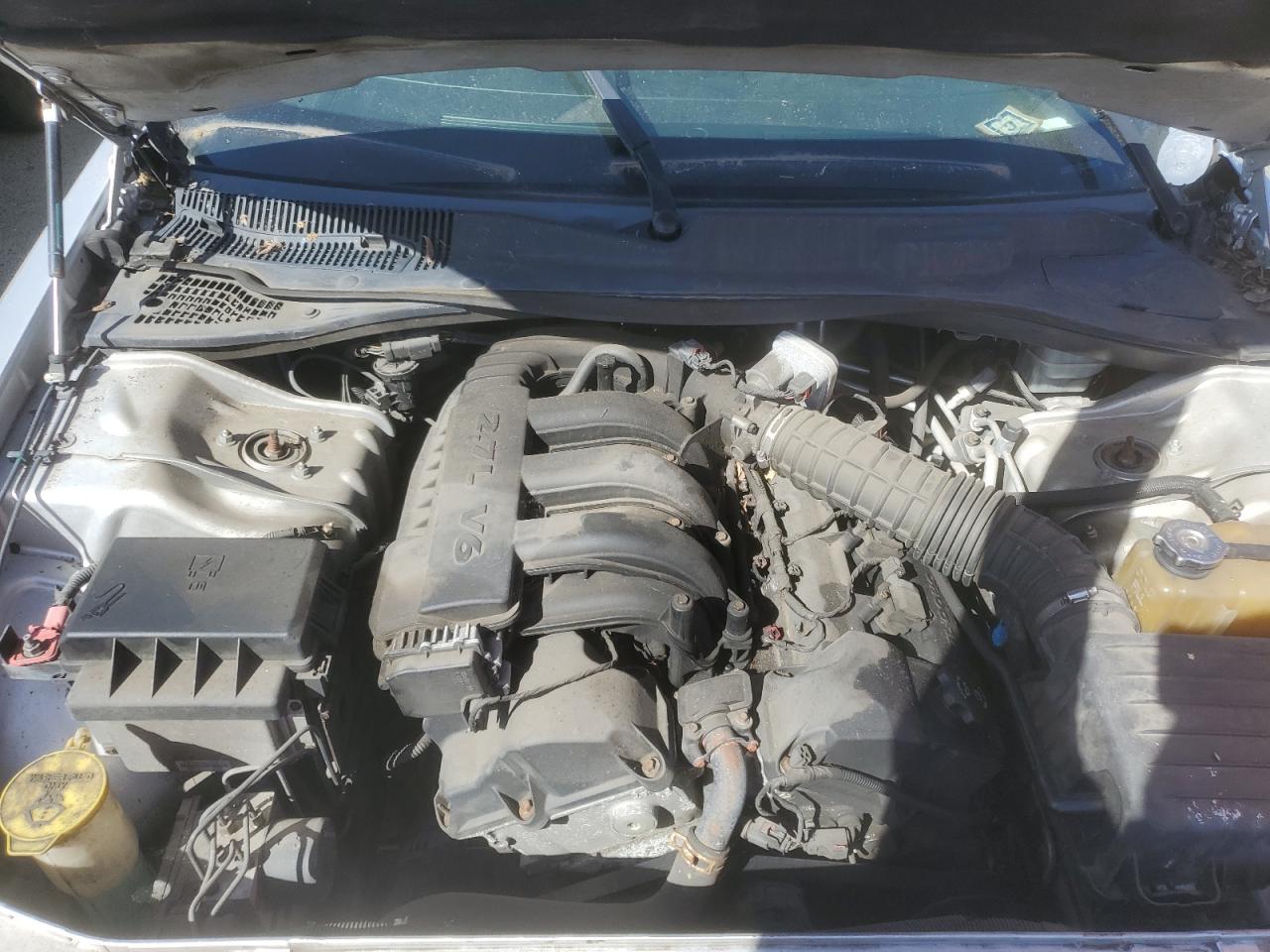 2D4FV48T05H622136 2005 Dodge Magnum Se