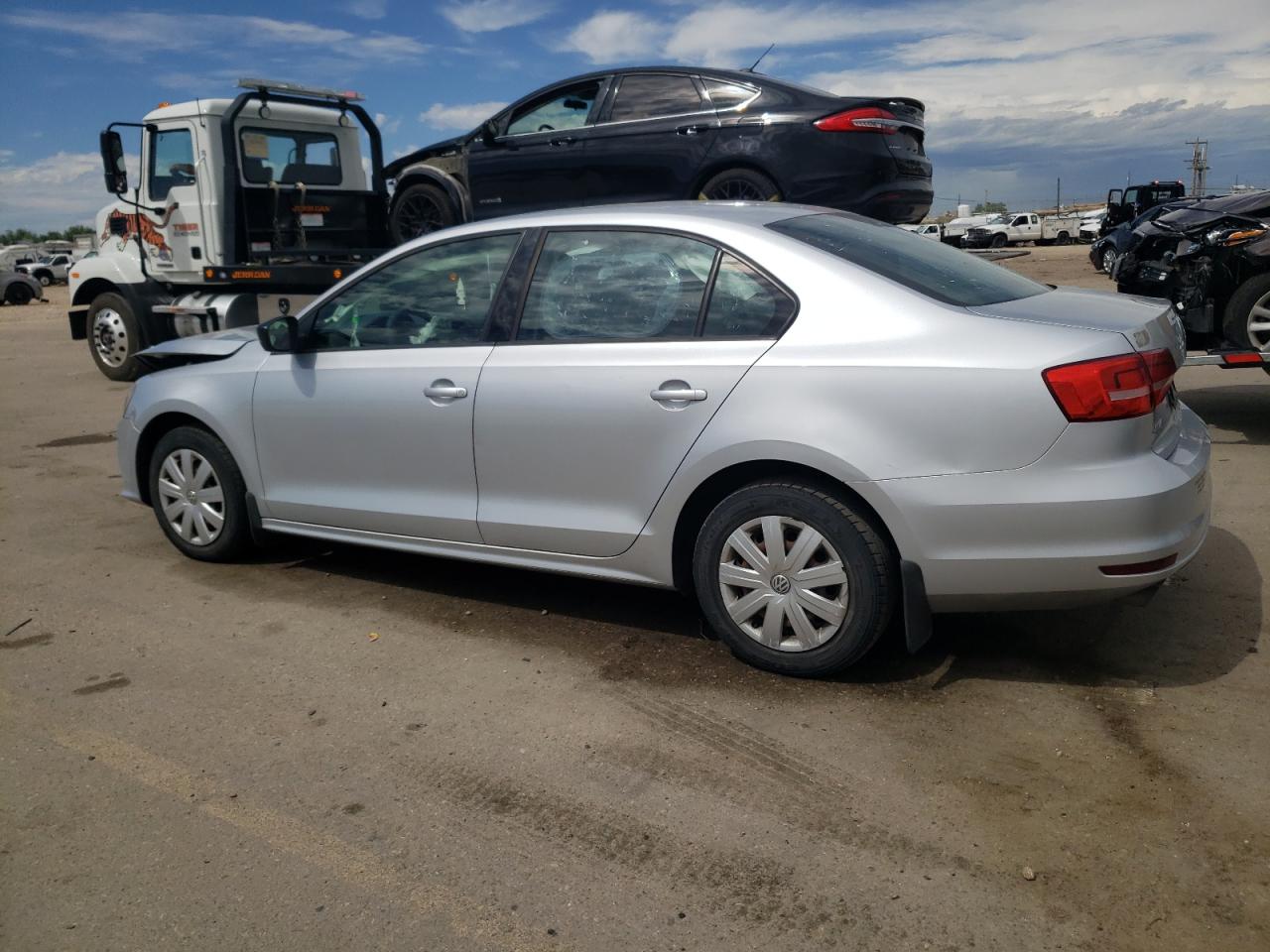 2015 Volkswagen Jetta Base vin: 3VW2K7AJ2FM288996