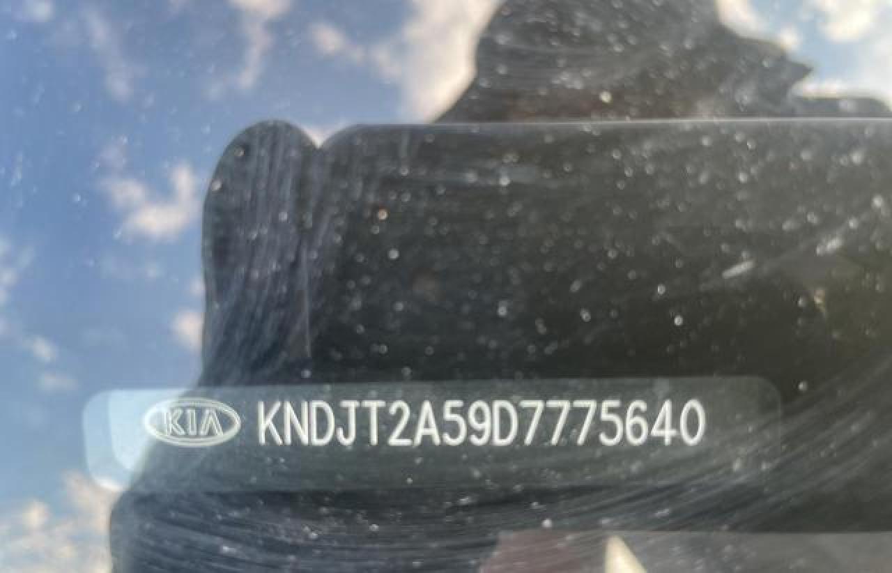 KNDJT2A59D7775640 2013 Kia Soul