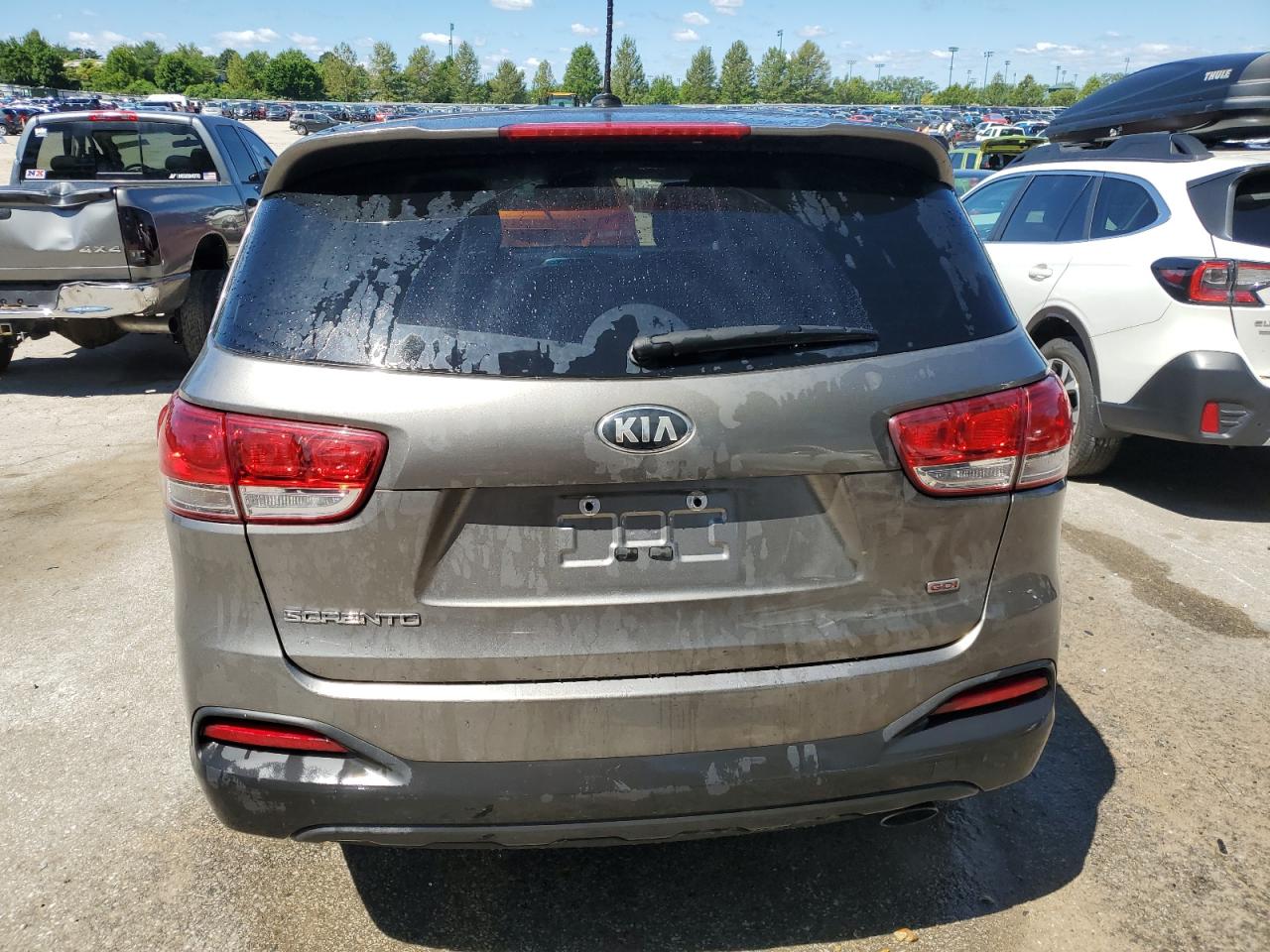 5XYPG4A3XHG247669 2017 Kia Sorento Lx