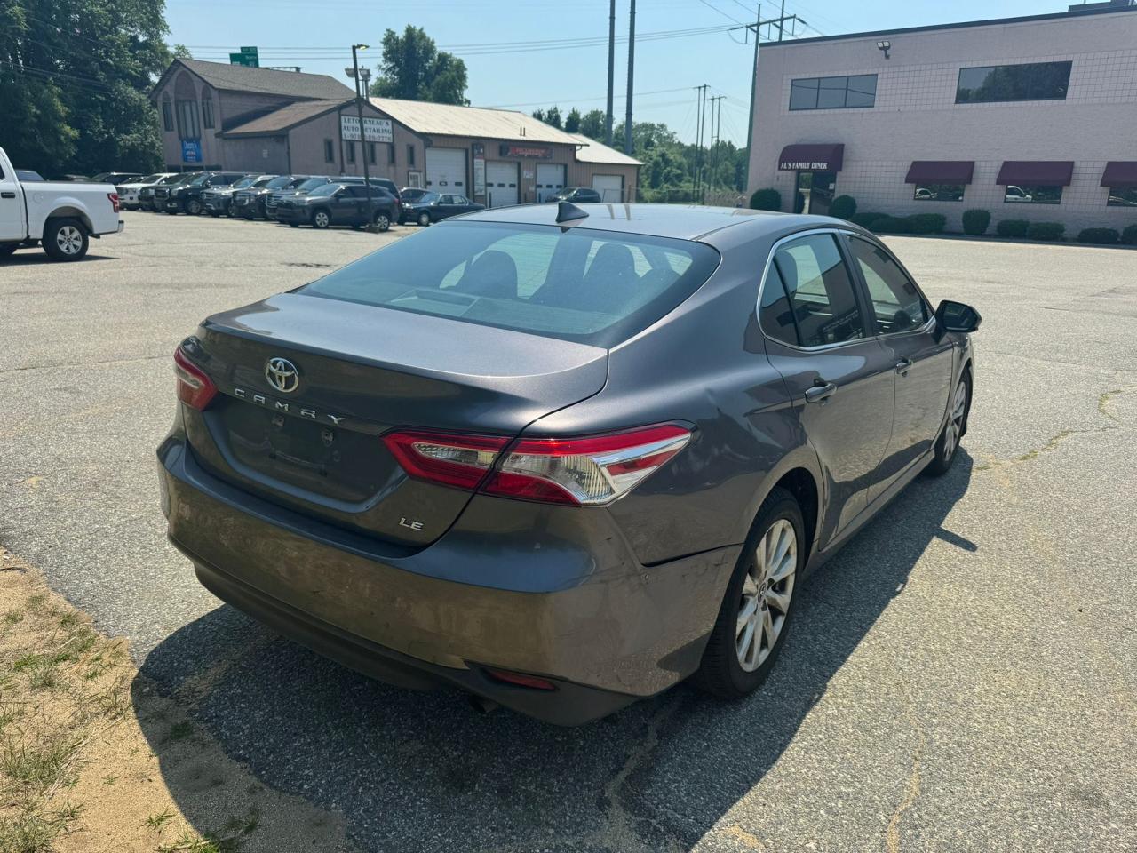 2019 Toyota Camry L vin: 4T1B11HK2KU764392