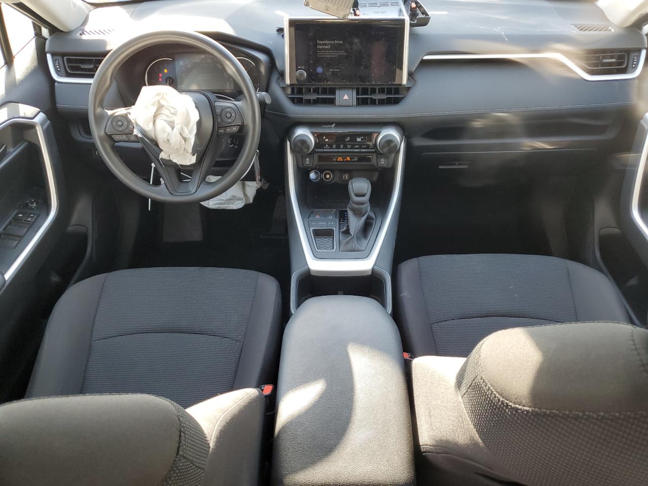 2T3H1RFV8RW315239 2024 Toyota Rav4 Le