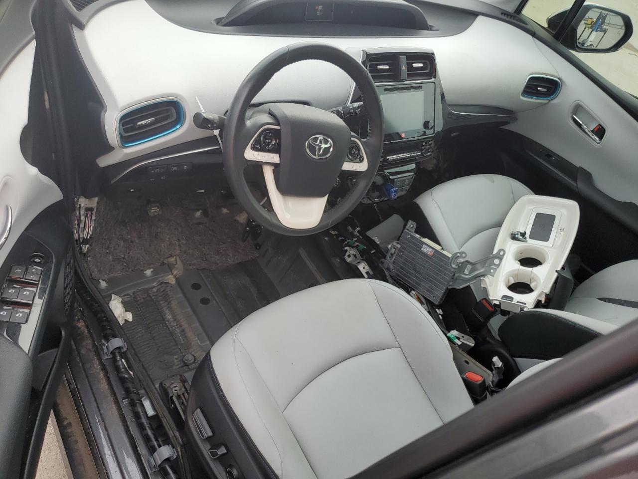 JTDKARFU2H3047772 2017 Toyota Prius