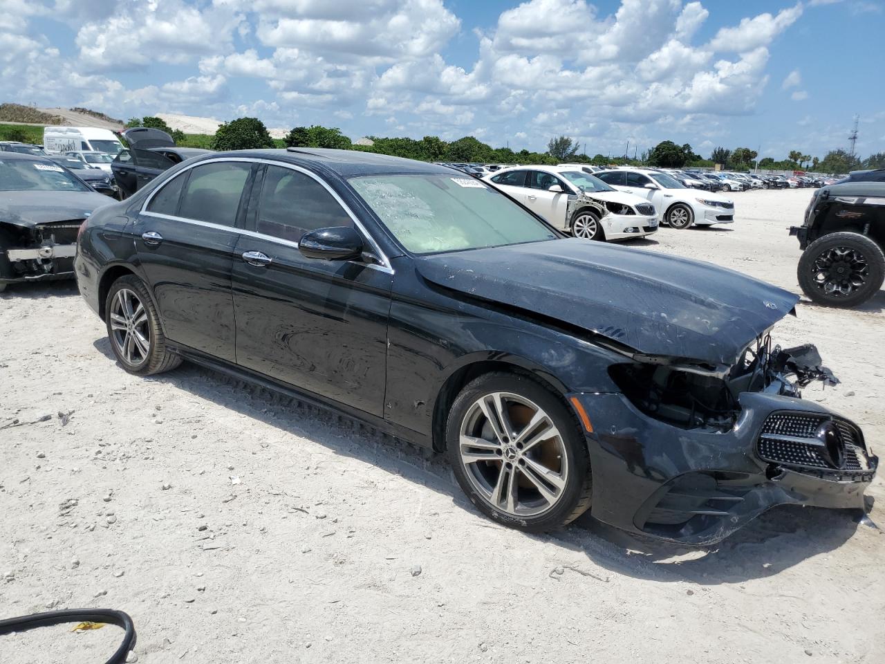 2021 Mercedes-Benz E 350 4Matic vin: W1KZF8EB9MA922626