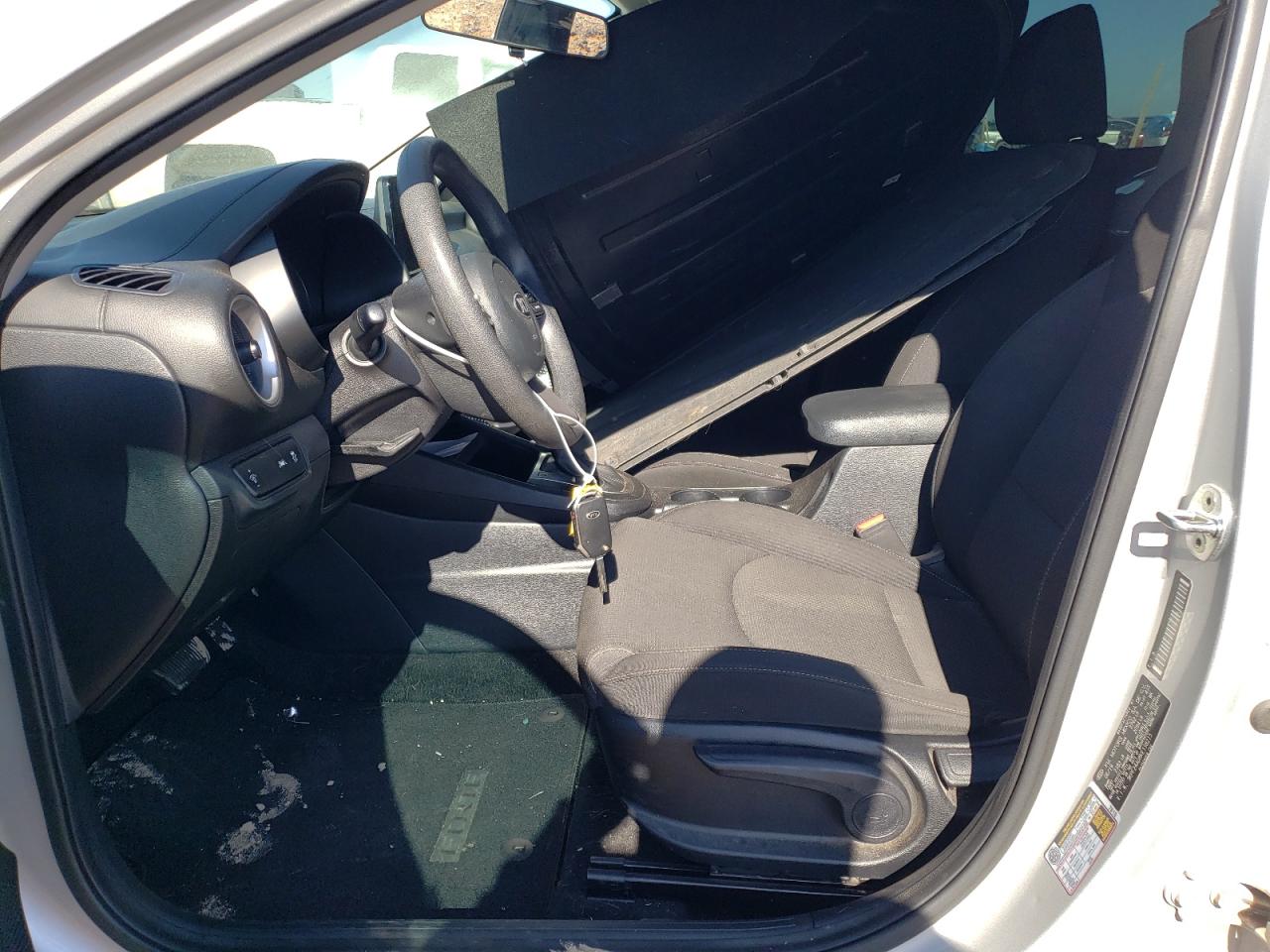 3KPF24AD8KE138215 2019 Kia Forte Fe