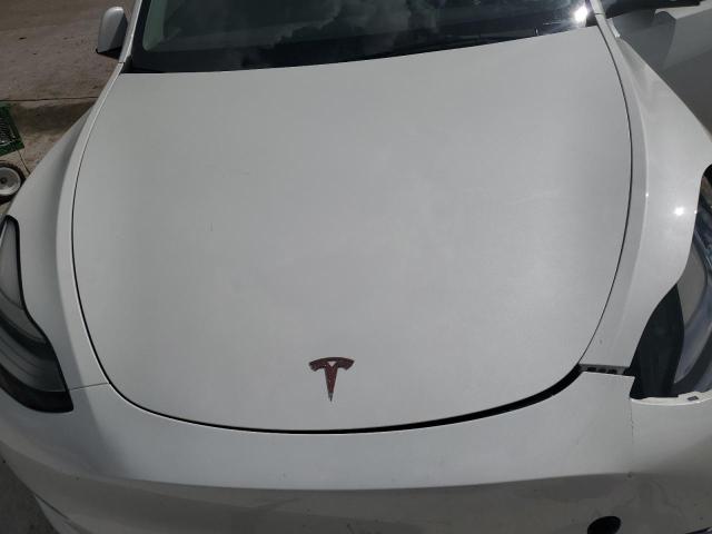 2022 Tesla Model Y VIN: 7SAYGAEE8NF363697 Lot: 60996364