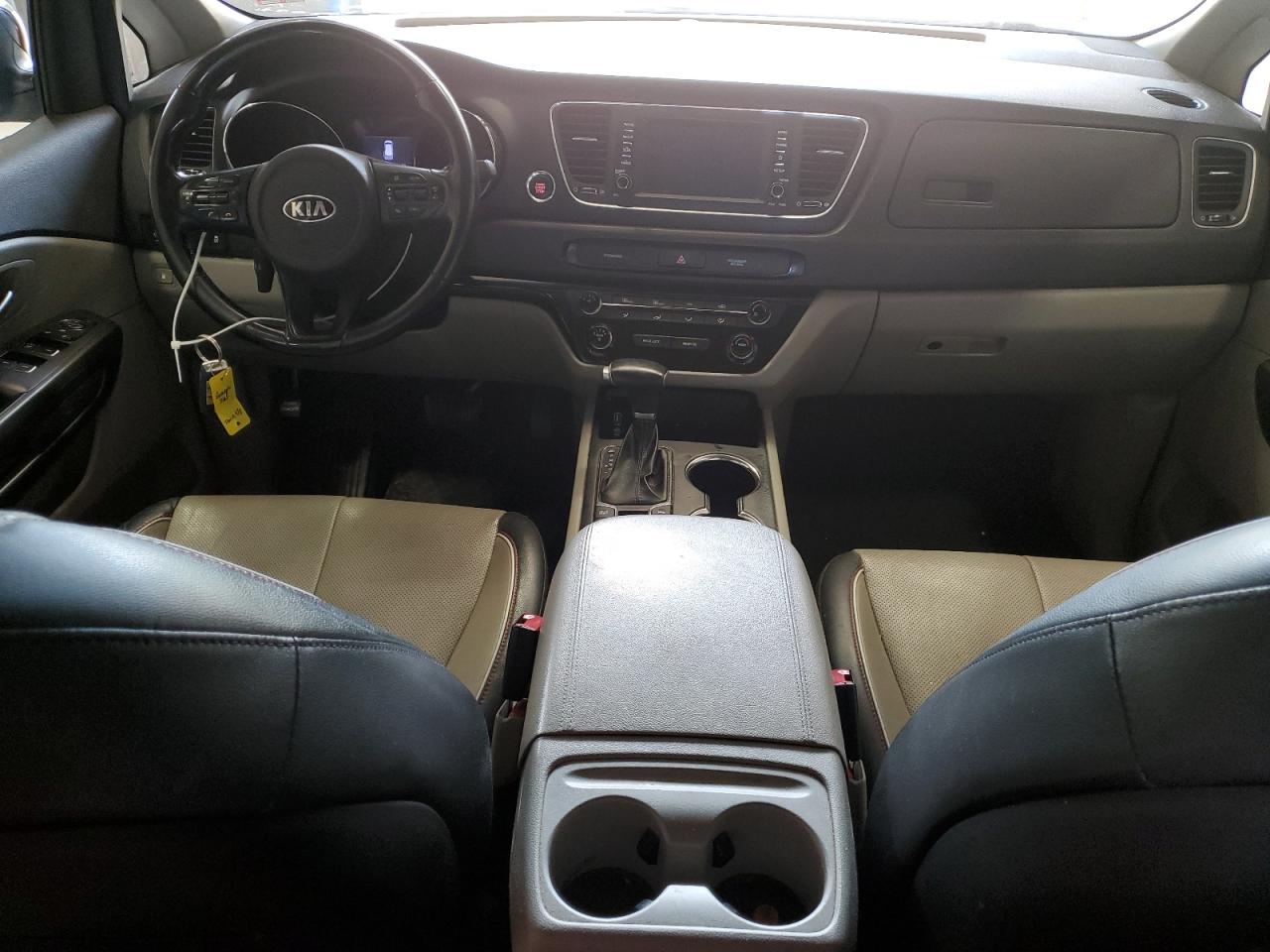 KNDMB5C18L6648300 2020 Kia Sedona Lx