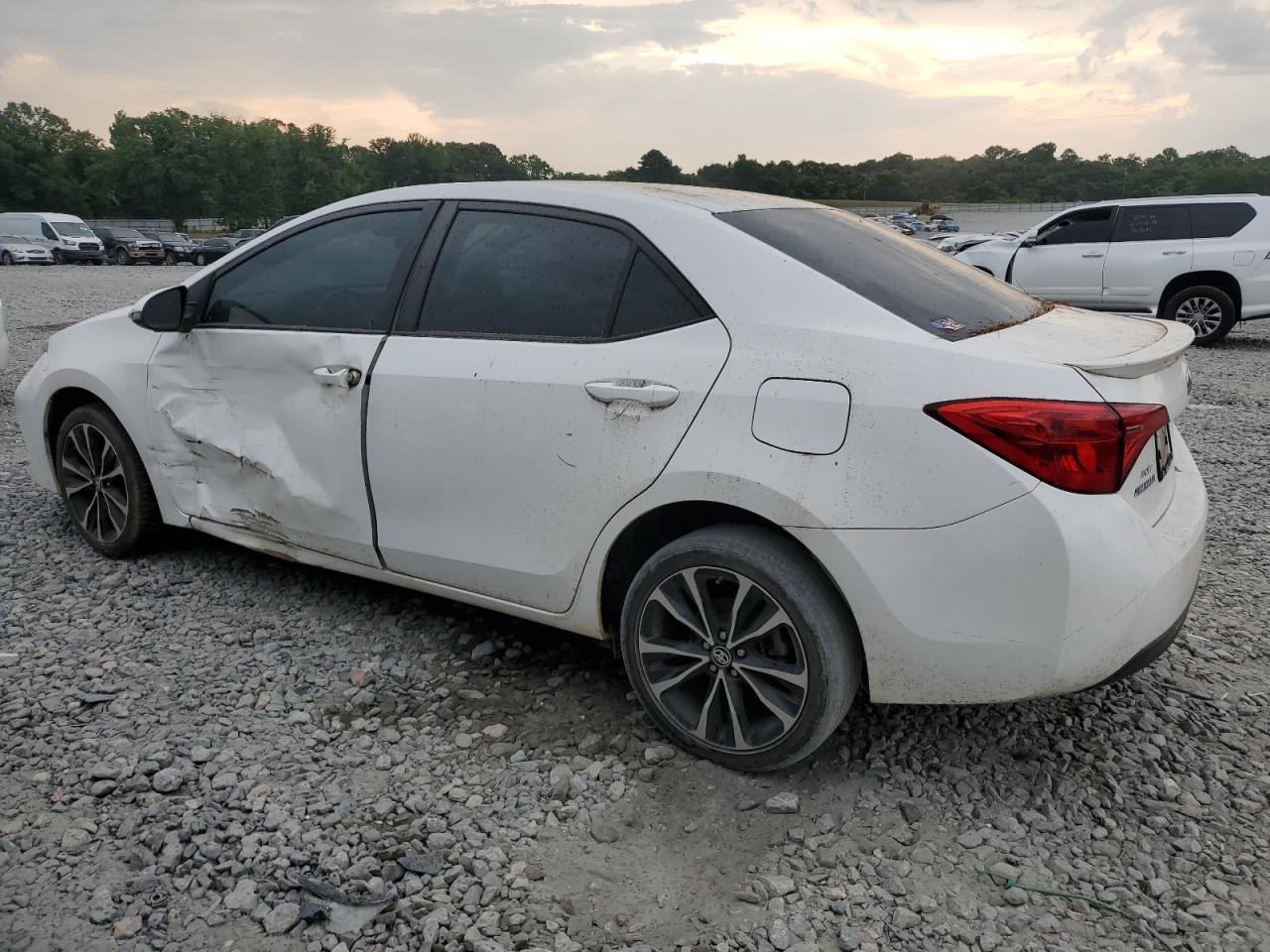 2019 Toyota Corolla L vin: 5YFBURHE0KP858529