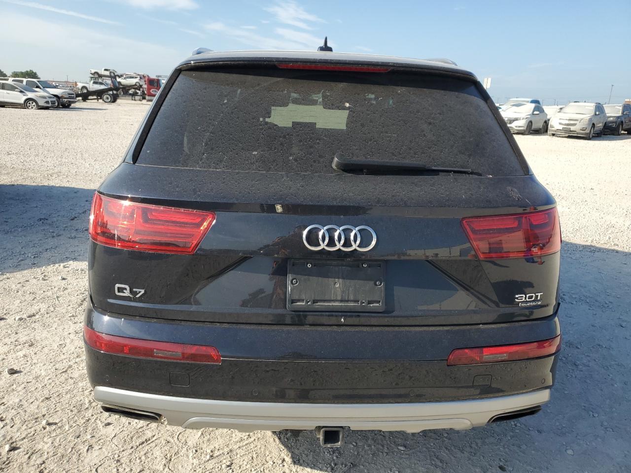 WA1VAAF78HD043478 2017 Audi Q7 Prestige