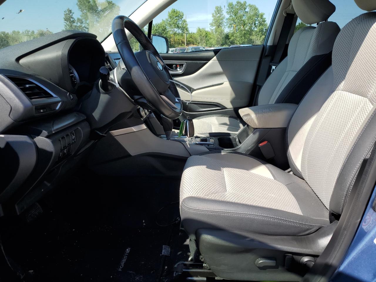 JF2SKAGC7KH585030 2019 Subaru Forester Premium