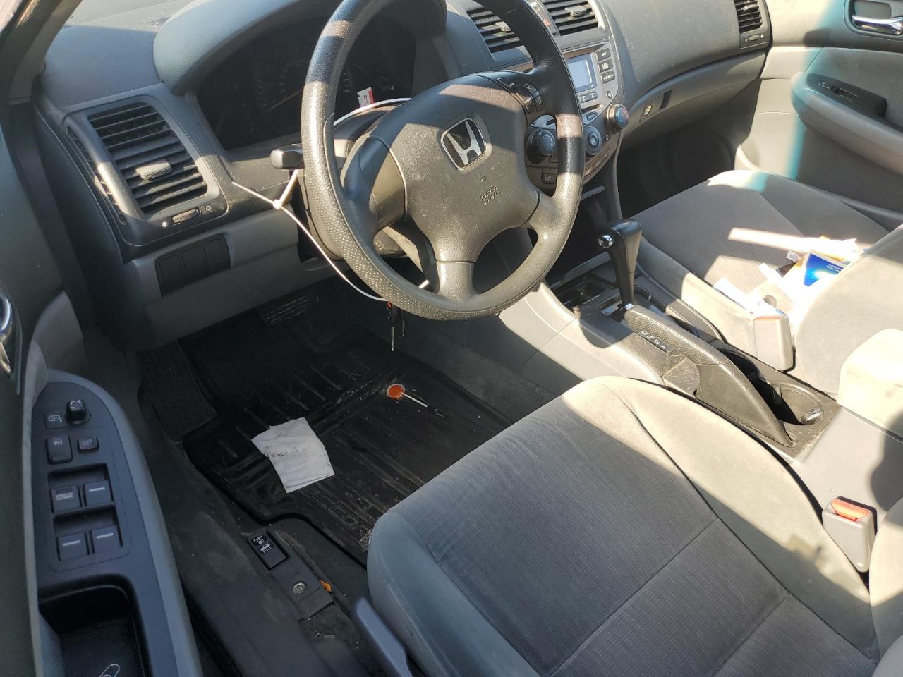 1HGCM56384A092993 2004 Honda Accord Lx