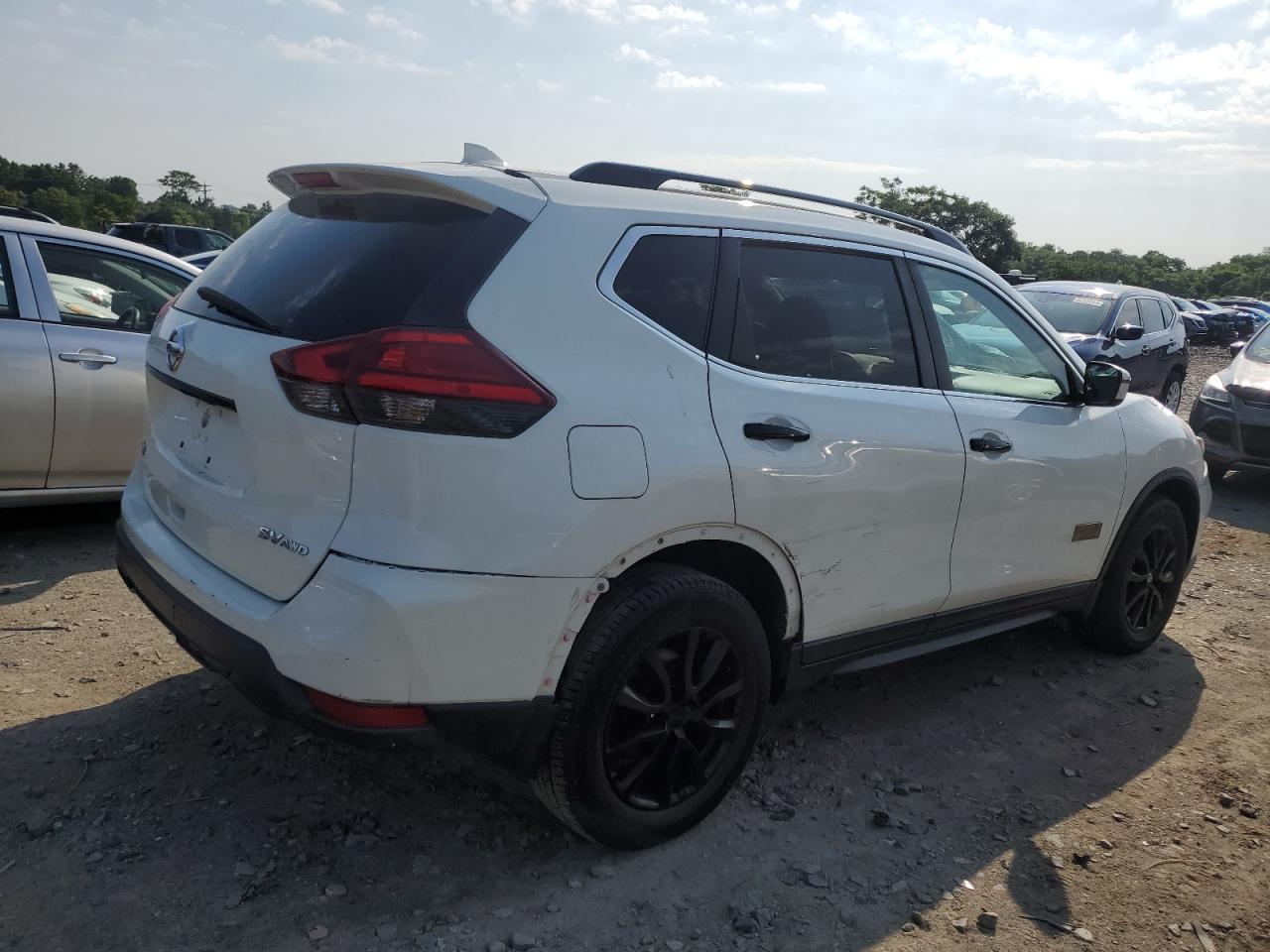 5N1AT2MV4HC756823 2017 Nissan Rogue Sv