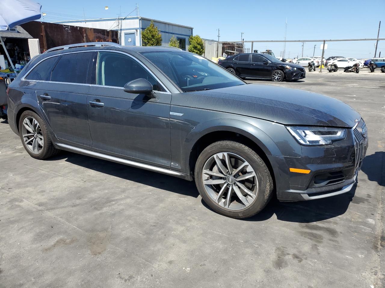 WA19NAF45KA110686 2019 Audi A4 Allroad Prestige