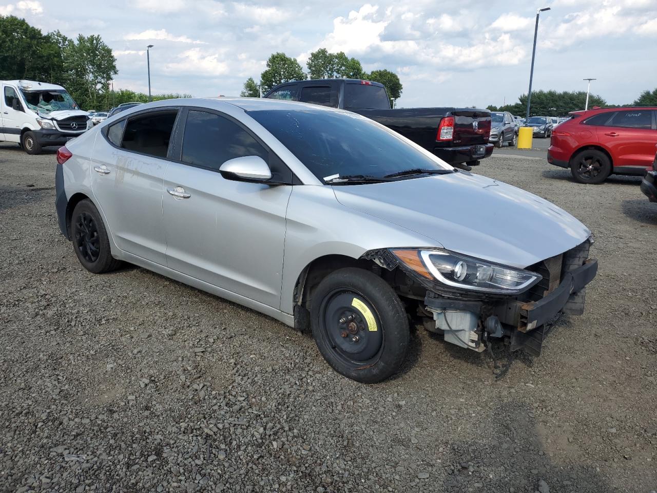 2017 Hyundai Elantra Se vin: 5NPD74LF3HH067288