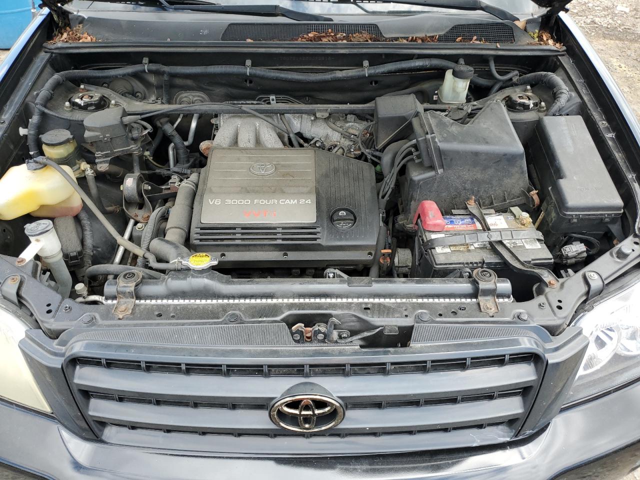 JTEGF21A230092518 2003 Toyota Highlander Limited