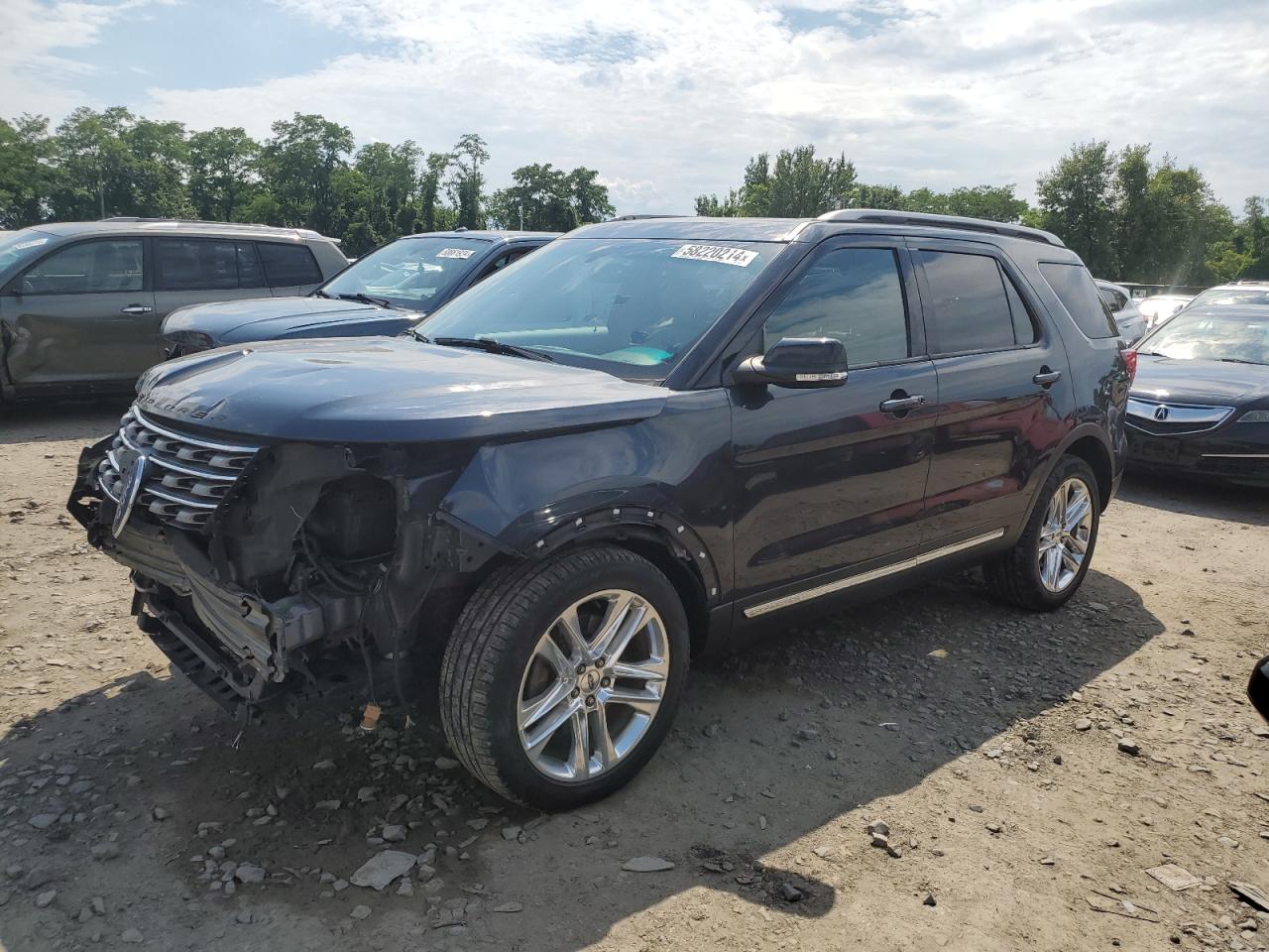 1FM5K8D82HGA48399 2017 Ford Explorer Xlt