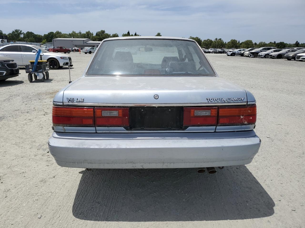 JT2VV22E2K0042130 1989 Toyota Camry Le