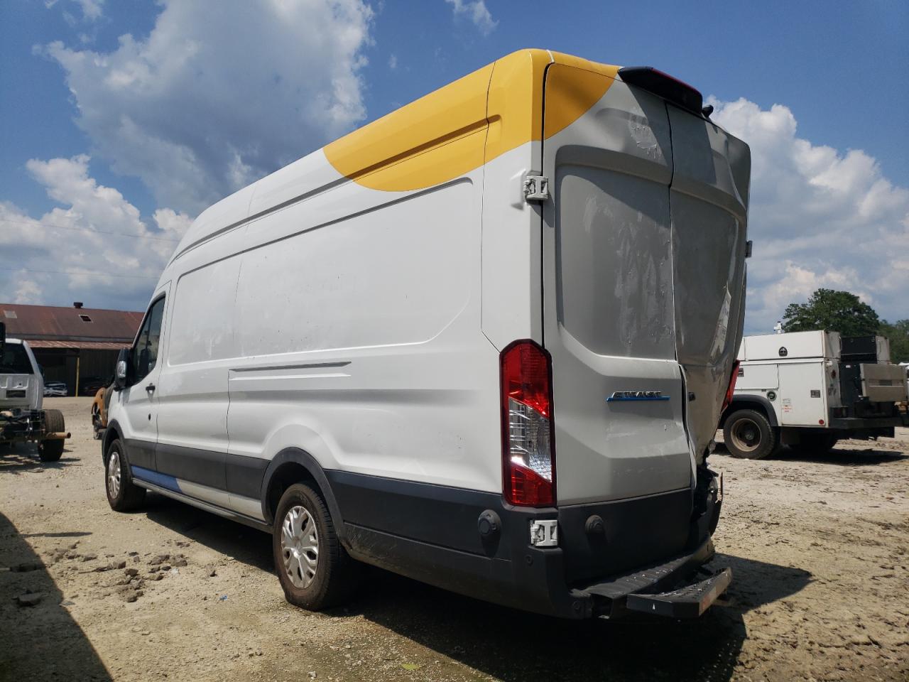 2022 Ford Transit T-350 vin: 1FTBW3XK2NKA28524