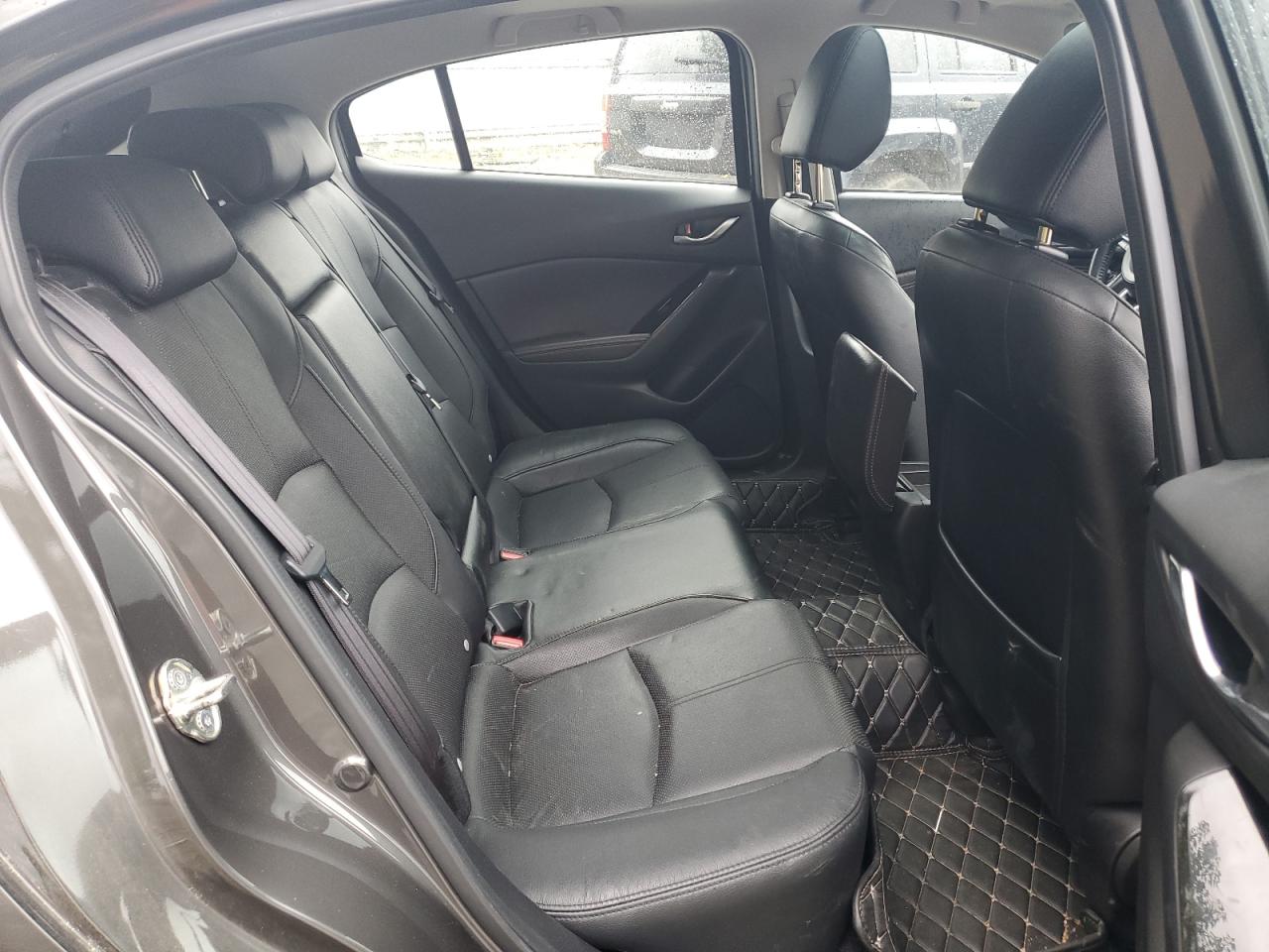 JM1BN1M37H1147958 2017 Mazda 3 Grand Touring