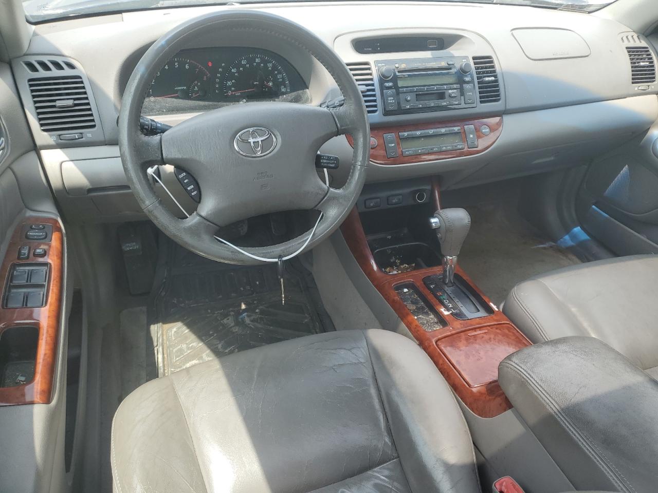 4T1BE30K64U357030 2004 Toyota Camry Le