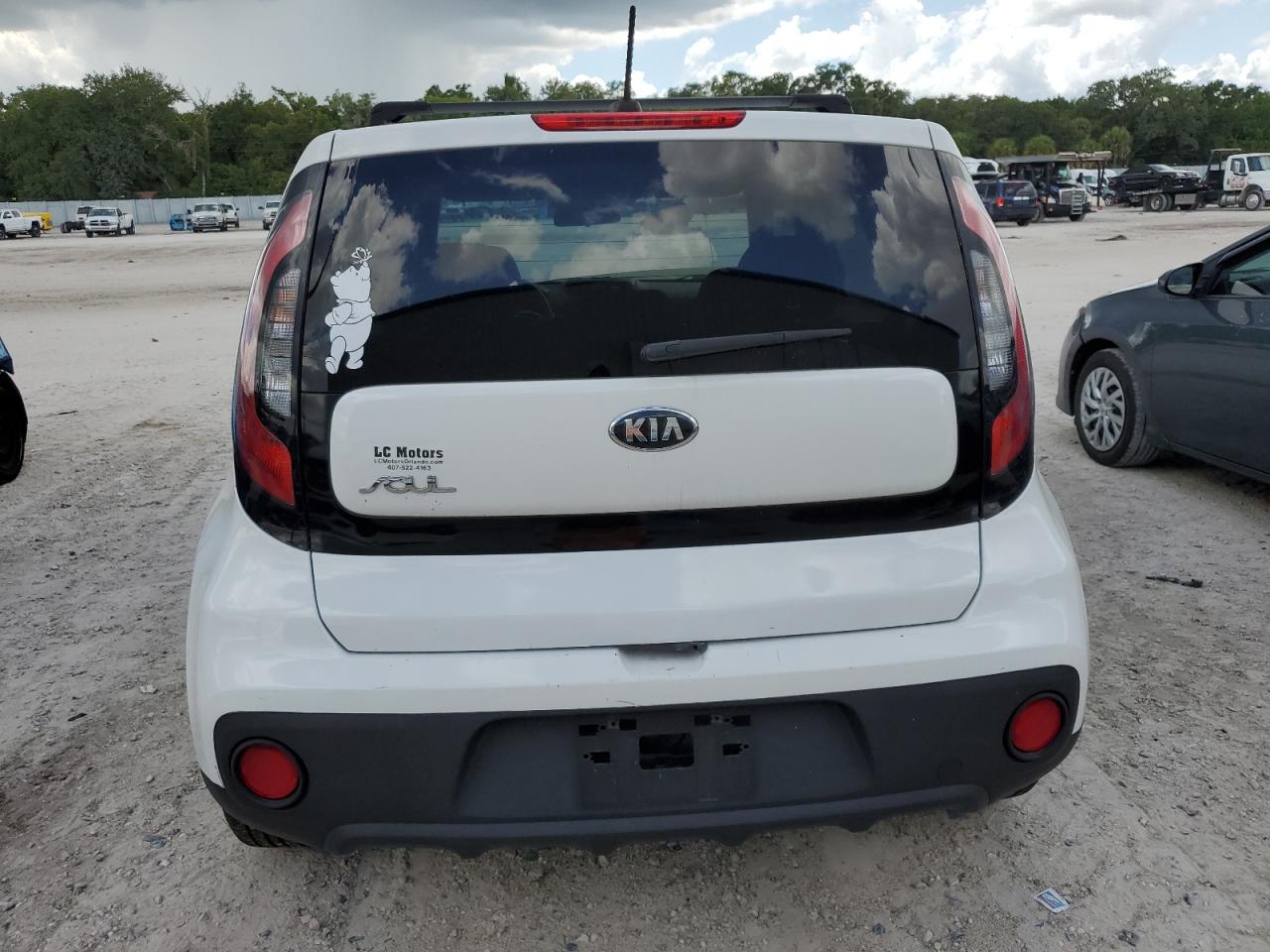 2018 Kia Soul vin: KNDJN2A24J7908123