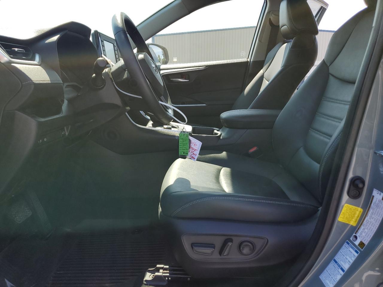 JTMB6RFV6ND532299 2022 Toyota Rav4 Xle Premium