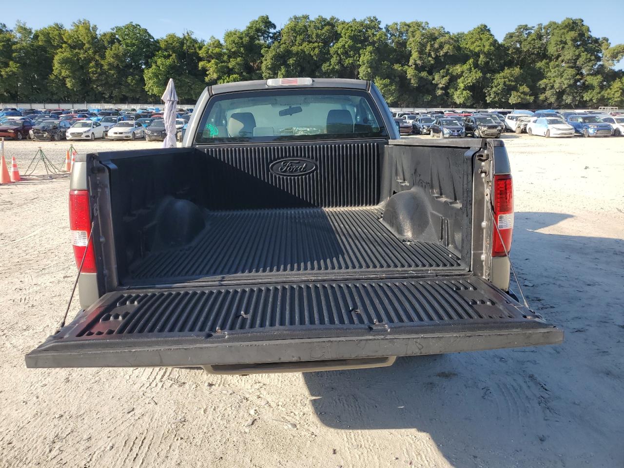 1FTRF12235NA90801 2005 Ford F150