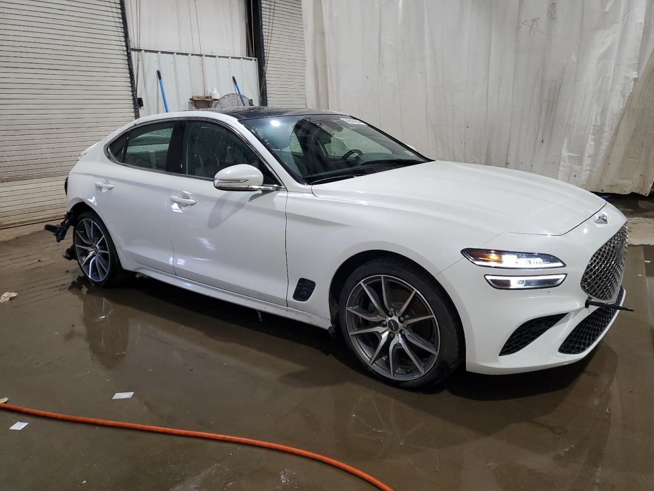 2022 Genesis G70 Base vin: KMTG34TA0NU096344