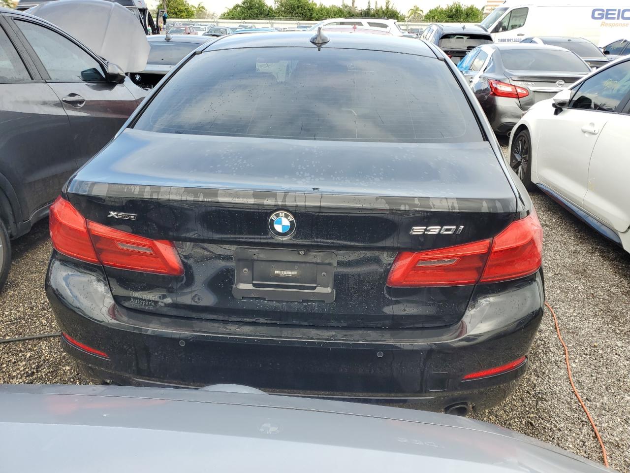 WBAJR7C04LCD10511 2020 BMW 530 Xi