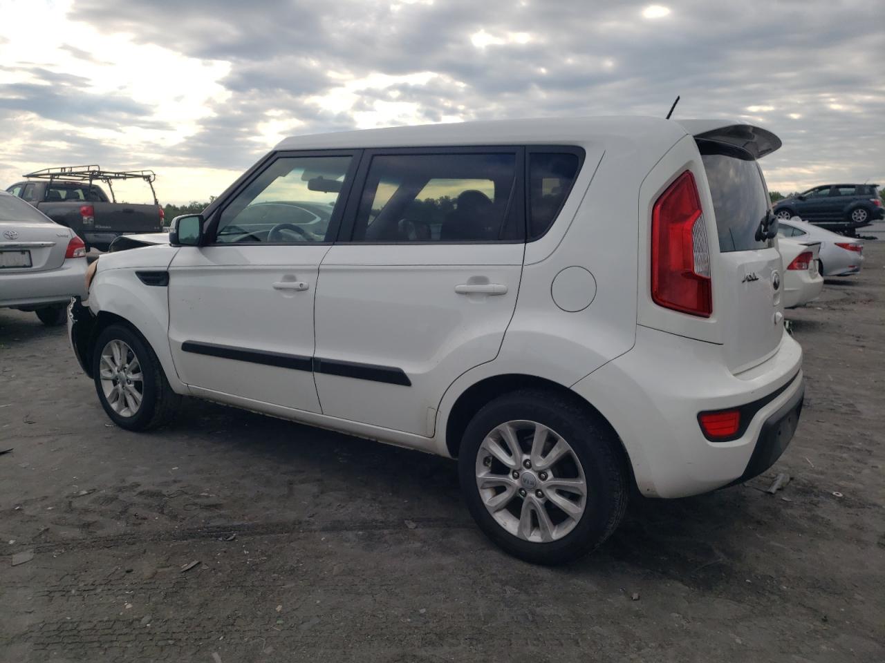 KNDJT2A6XD7493094 2013 Kia Soul +