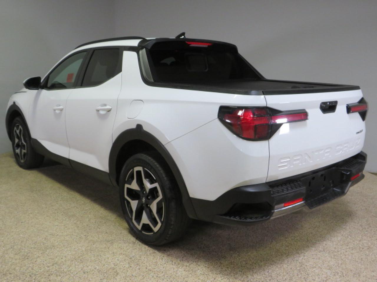 2022 Hyundai Santa Cruz Limited vin: 5NTJEDAF0NH011964