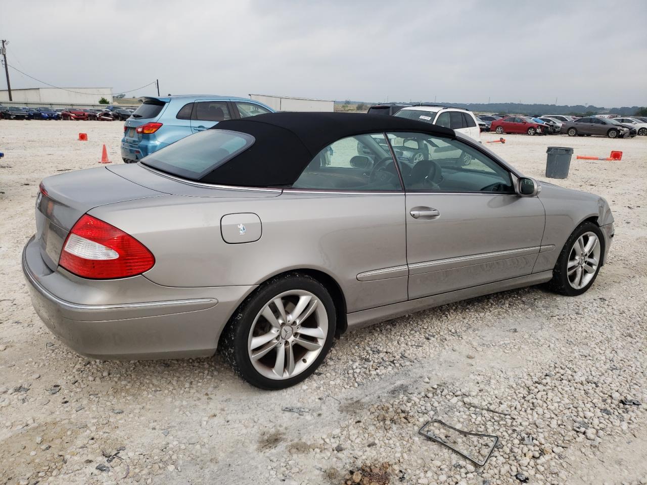 WDBTK56F87F211372 2007 Mercedes-Benz Clk 350