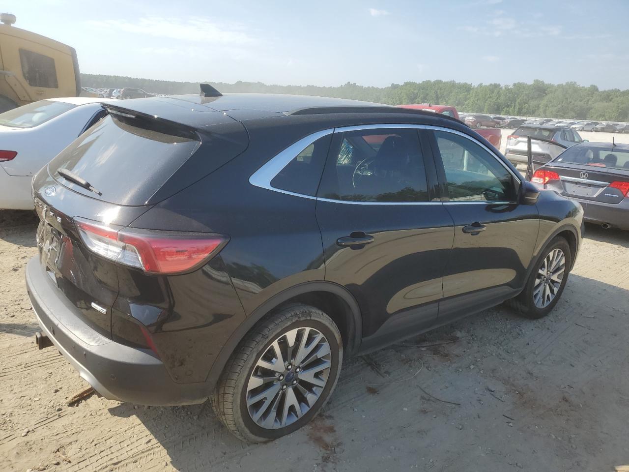 2020 Ford Escape Titanium vin: 1FMCU9J90LUB16441