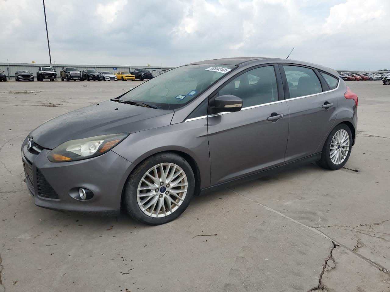 2014 Ford Focus Titanium vin: 1FADP3N27EL310960