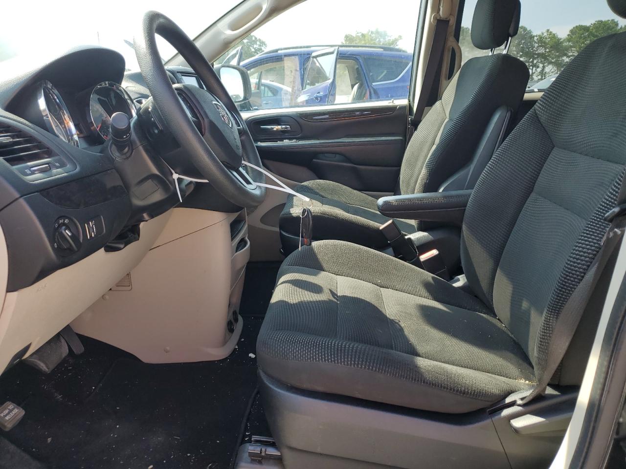 2C4RDGBG6LR238878 2020 Dodge Grand Caravan Se