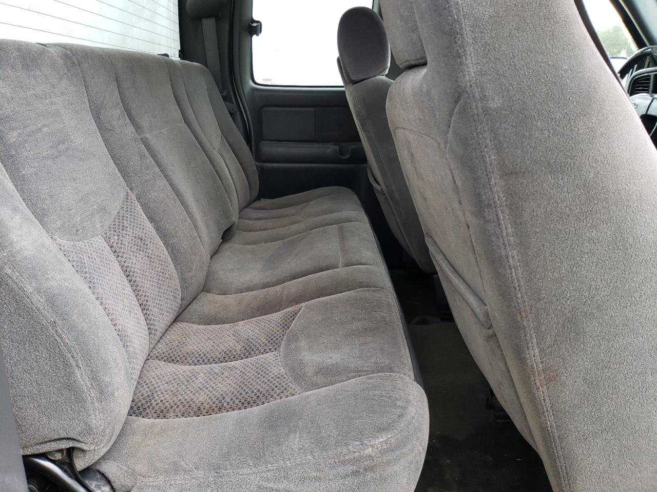 2GCEC19V331325946 2003 Chevrolet Silverado C1500