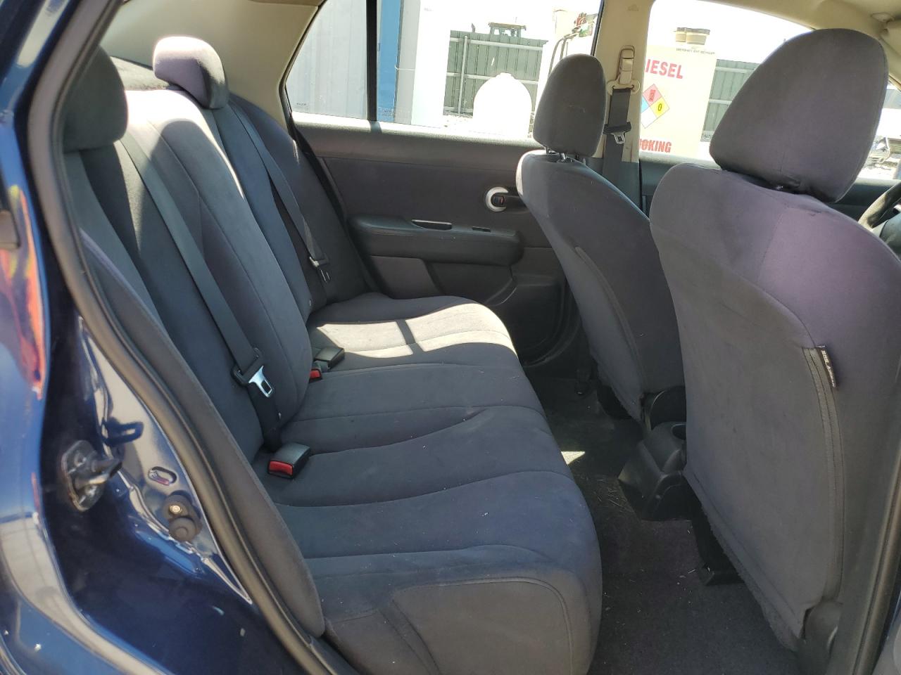 Lot #3301821378 2009 NISSAN VERSA S