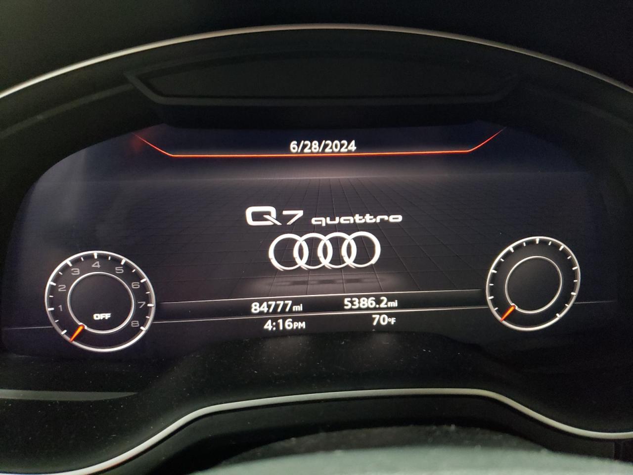 WA1LAAF72JD047748 2018 Audi Q7 Premium Plus