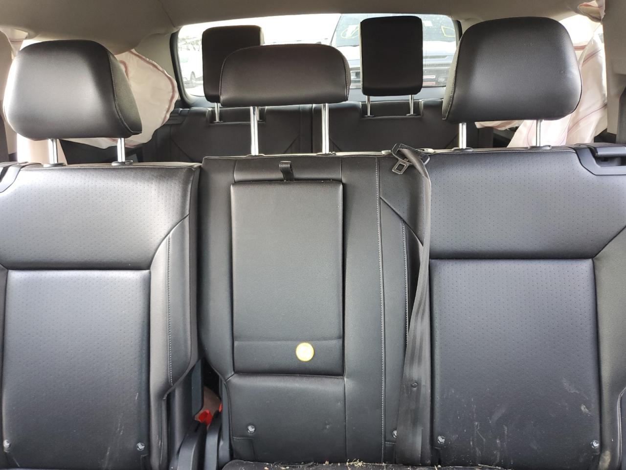 1V2LR2CA2JC517012 2018 Volkswagen Atlas Se