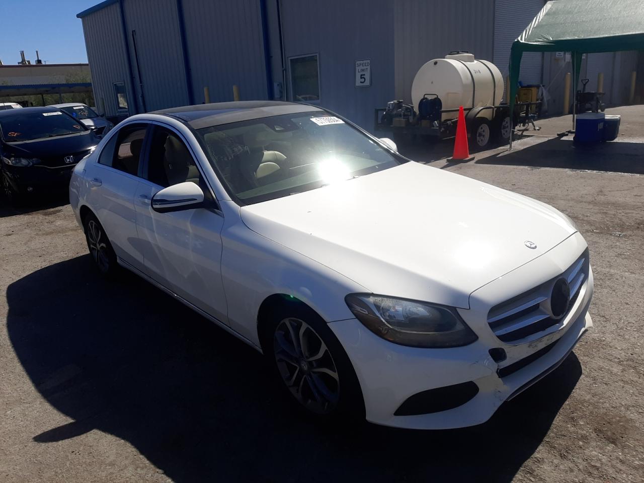 2016 Mercedes-Benz C 300 vin: 55SWF4JB7GU157406