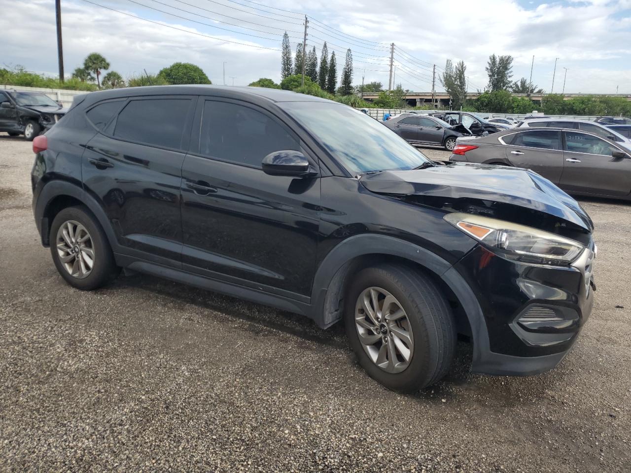 KM8J23A47HU534341 2017 Hyundai Tucson Se