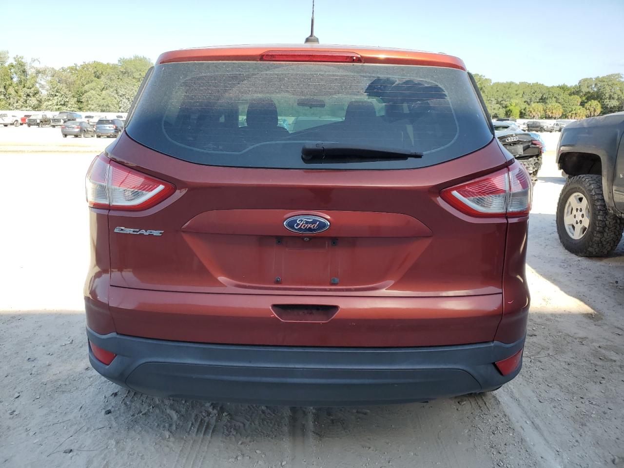 1FMCU0F74EUD63421 2014 Ford Escape S