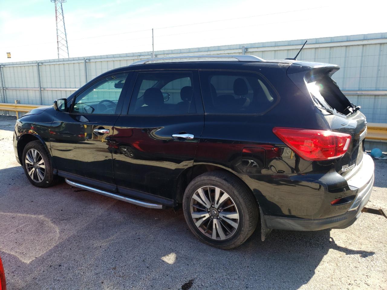 2017 Nissan Pathfinder S vin: 5N1DR2MMXHC638147