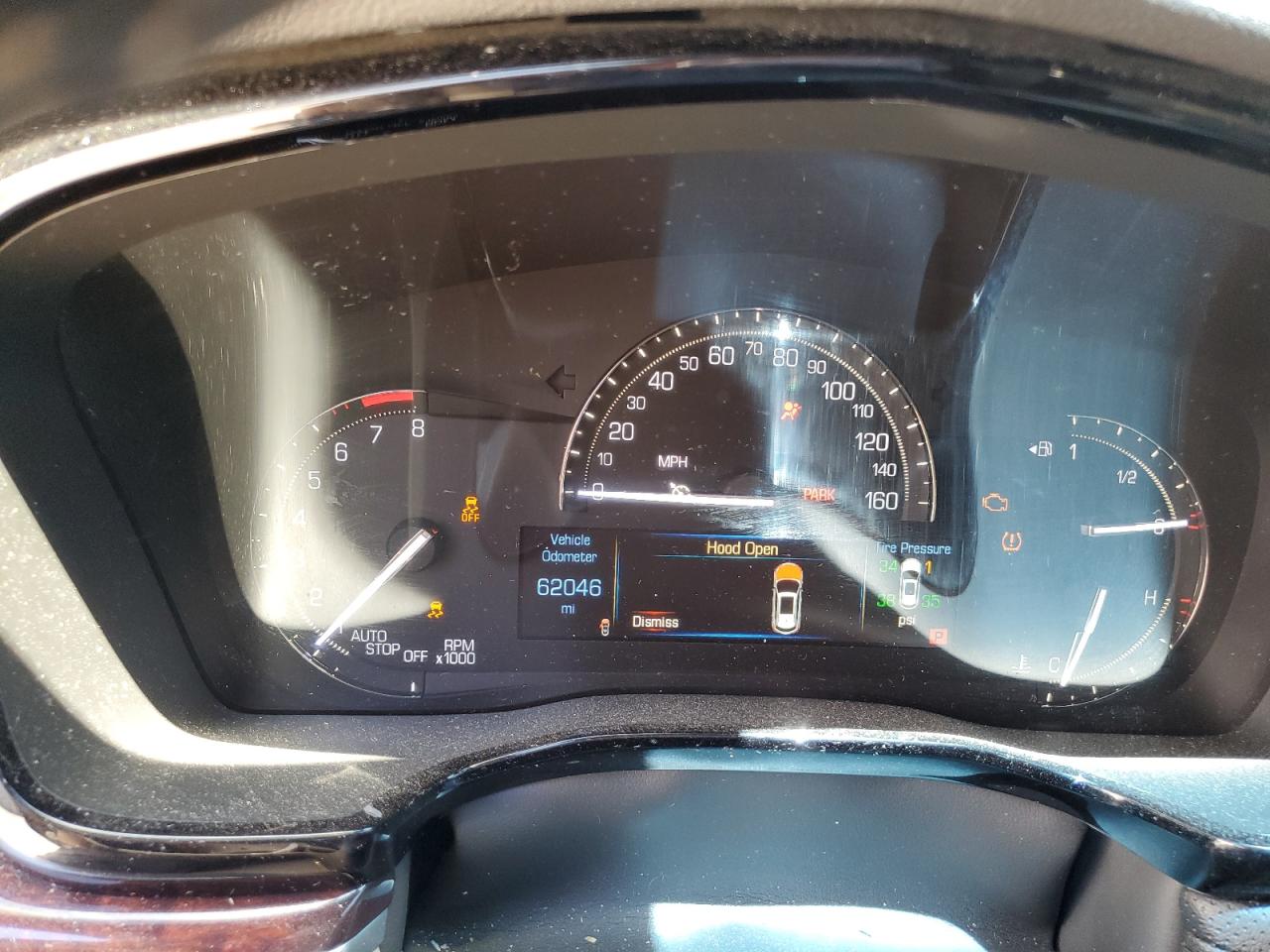 1GYKNCRS6JZ237664 2018 Cadillac Xt5 Luxury