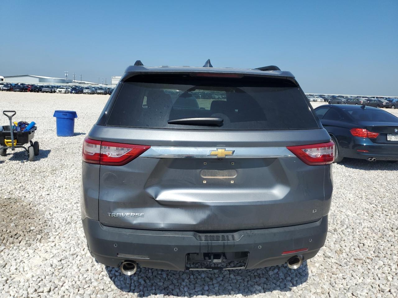 1GNERGKWXKJ130992 2019 Chevrolet Traverse Lt