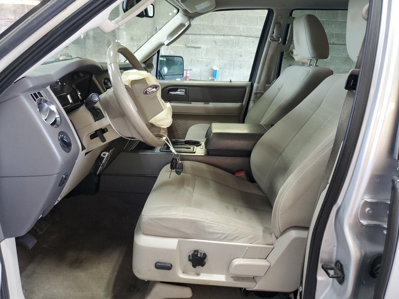 1FMJU1J57BEF40682 2011 Ford Expedition Xlt